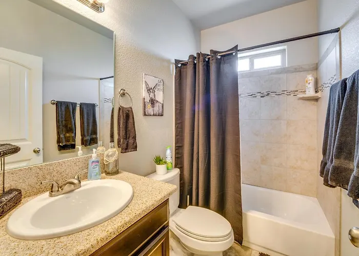 Beautiful Bullhead W/ Yard! * Bullhead City